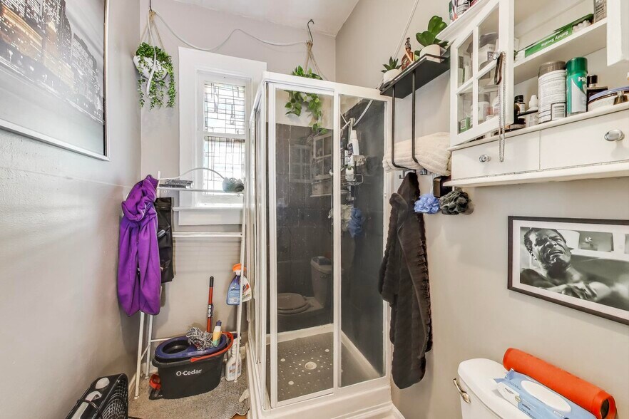 More Photos Of 2916 W 25th Pl, Chicago Multifamily For Sale