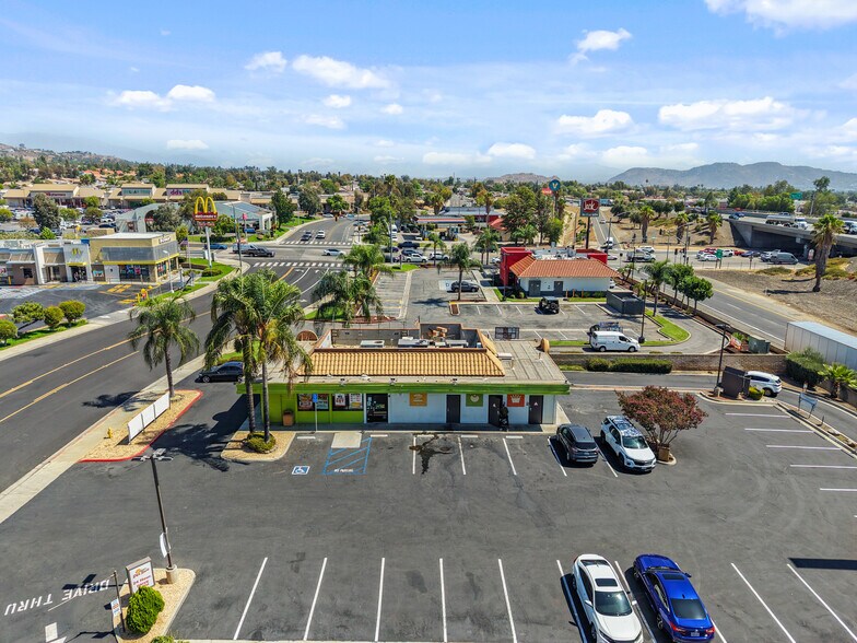 More Photos Of 24941 Elder Ave, Moreno Valley Fast Food For Sale
