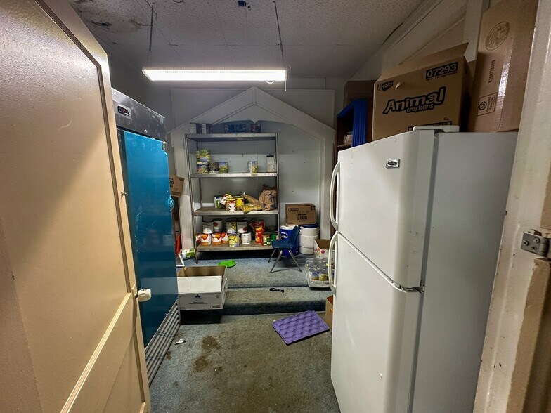 More Photos Of 247 S Barron St, Rusk Religious Facility For Sale