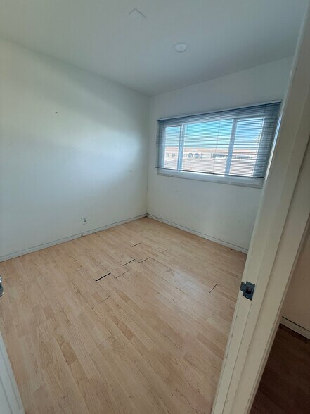 More Photos Of 1441 Superior Ave, Newport Beach Office Residential For Lease