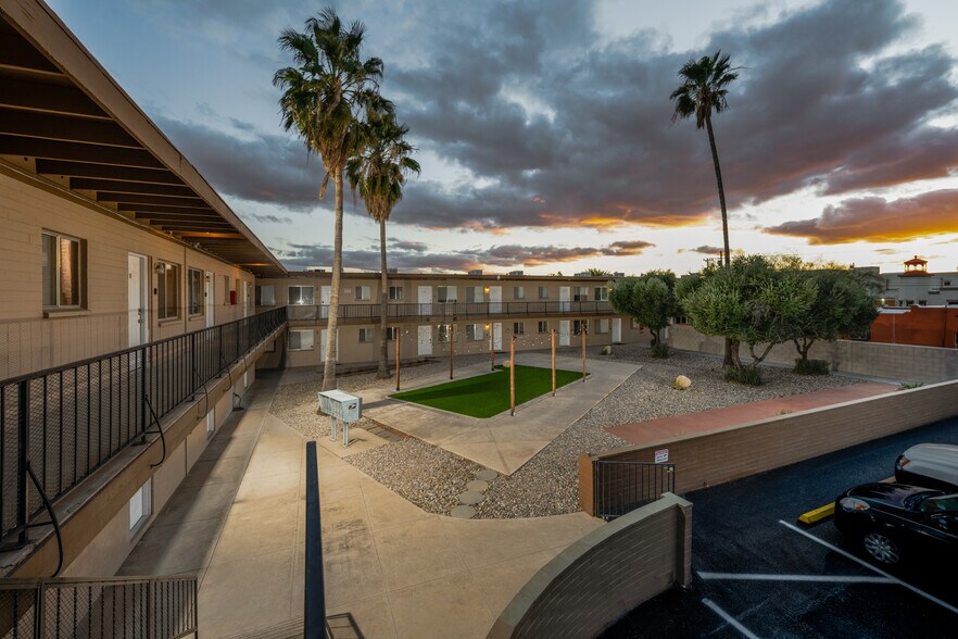 More Photos Of 4302 E Bellevue St, Tucson Apartments For Sale