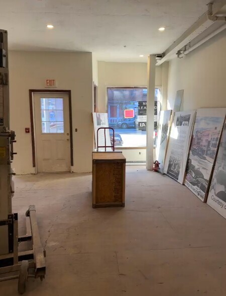 More Photos Of 300 Main St, Southbridge Storefront Retail Office For Lease