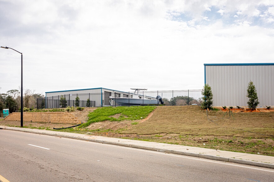 More Photos Of 458 Back Bay Blvd, Biloxi Self Storage For Sale
