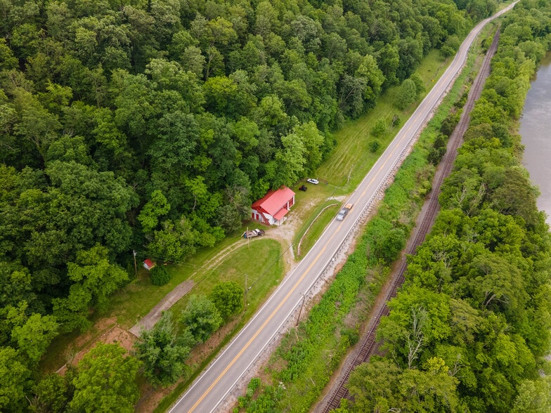 More Photos Of 31647 Charleston Rd, Leon Storefront For Sale