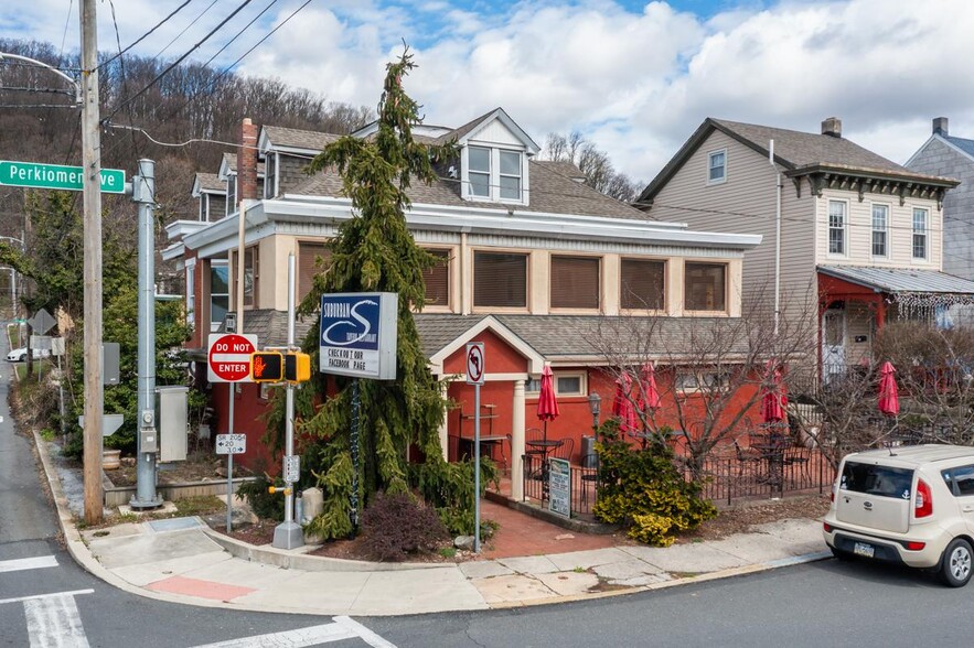 Primary Photo Of 2201 Perkiomen Ave, Mount Penn Restaurant For Sale