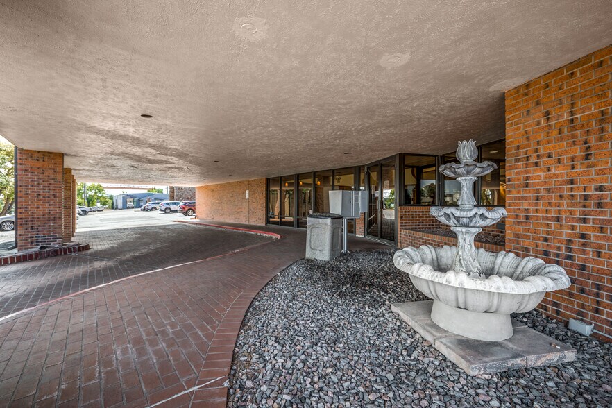 More Photos Of 12567 W Cedar Dr, Lakewood Office For Sale