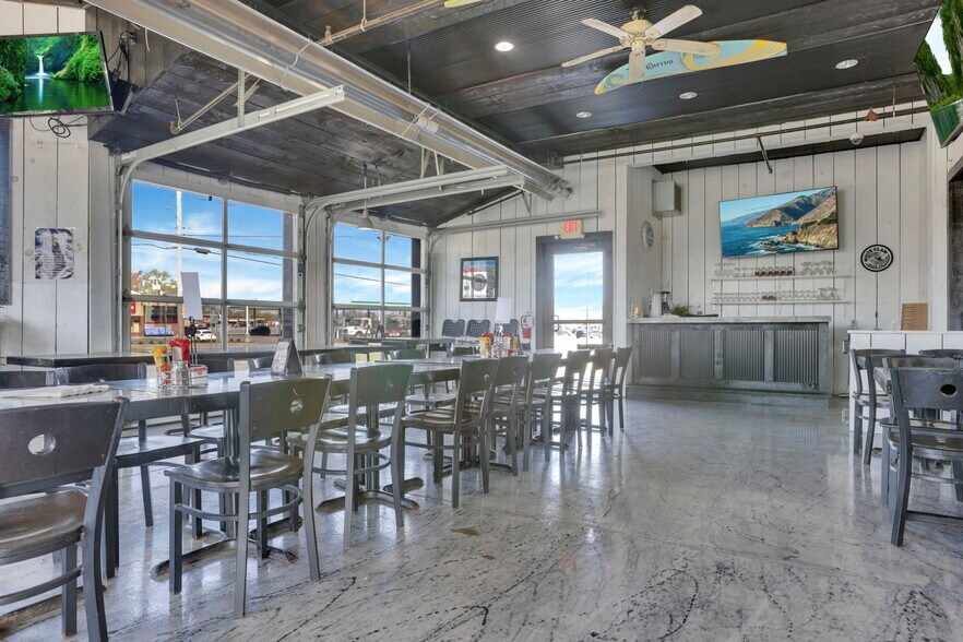 More Photos Of 1122 Hebron Rd, Heath Restaurant For Sale