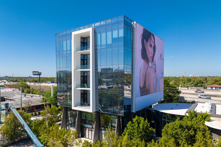 Primary Photo Of 78 NW 37th St, Miami Office For Lease