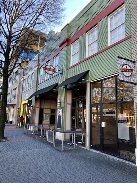 Primary Photo Of 407 Broad St, Chattanooga General Retail For Lease