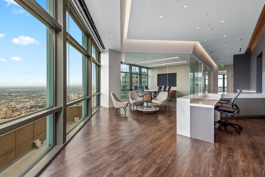 More Photos Of 601 S Figueroa St, Los Angeles Office For Lease