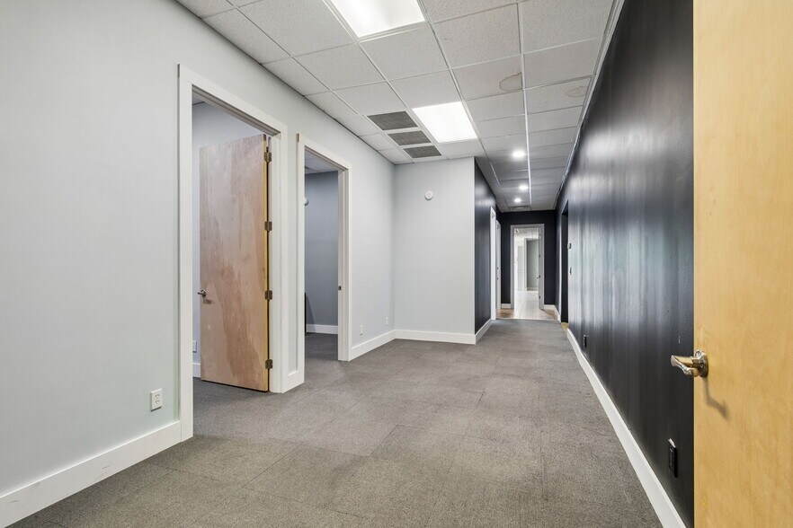More Photos Of 2801-2805 Dr Martin Luther King Jr St N, Saint Petersburg Storefront Retail Office For Lease
