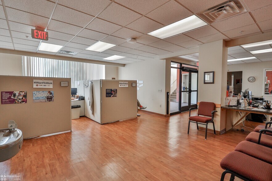 More Photos Of 1226-1232 W Green St, Allentown Flex For Lease