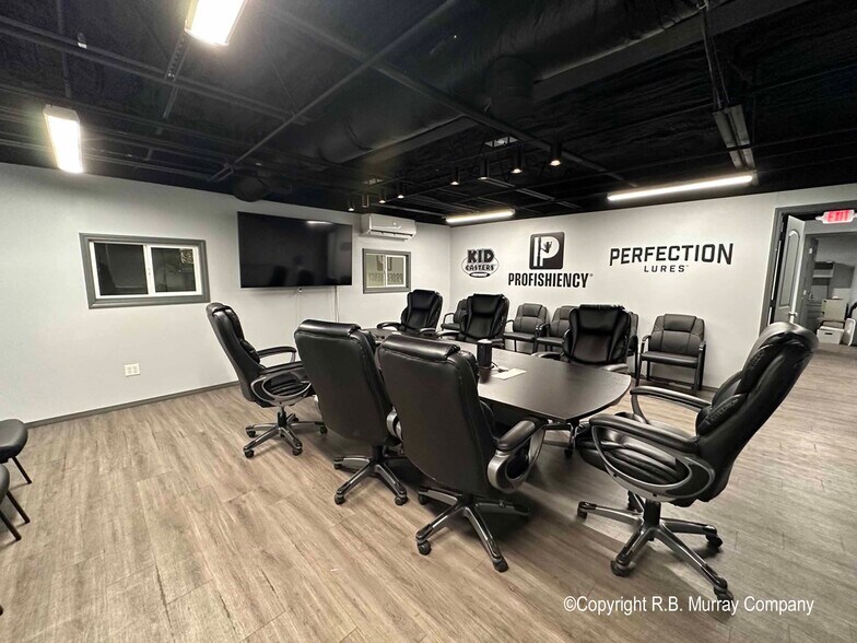 More Photos Of 1851 E Florida St, Springfield Warehouse For Lease