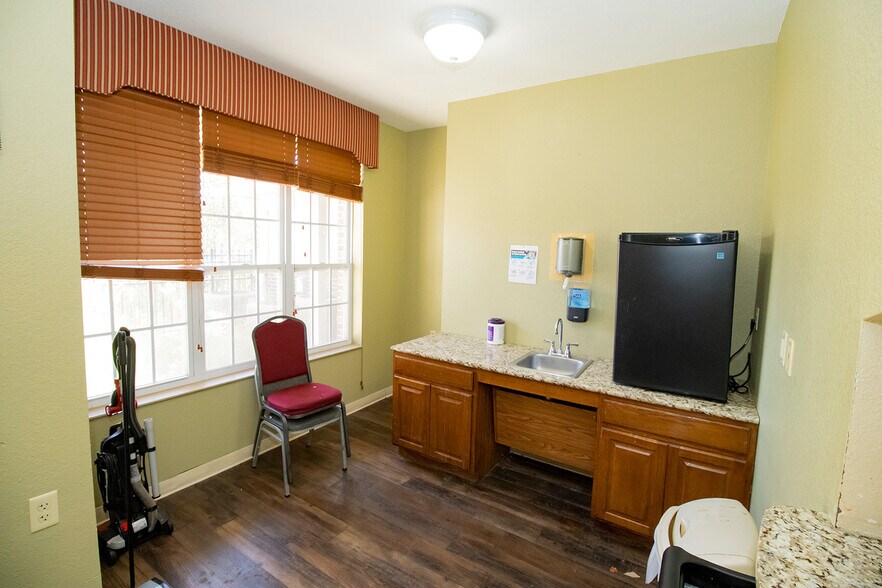 More Photos Of 224 E Central Ave, Andover Rehabilitation Center For Sale