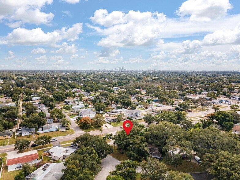 More Photos Of 4900 N 33rd Ave, Saint Petersburg Medical For Sale