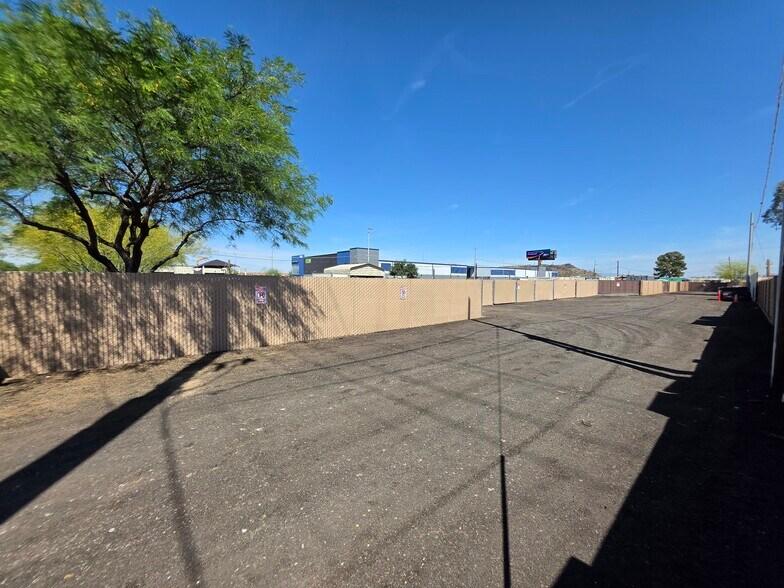More Photos Of 21414 N 24th Dr, Phoenix Land For Lease