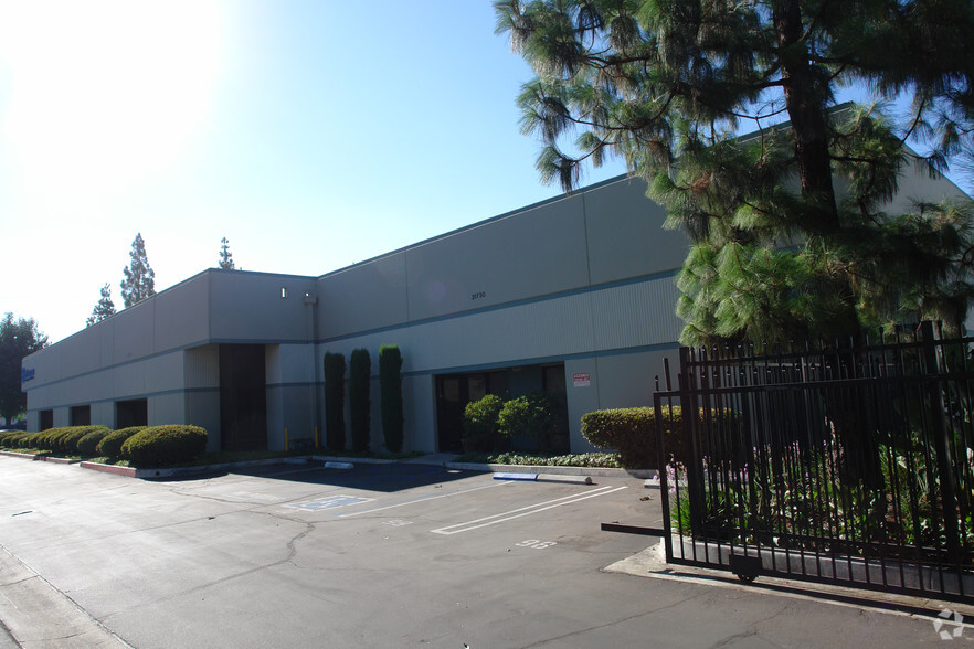 Primary Photo Of 21700-21730 Nordhoff St, Chatsworth Warehouse For Lease