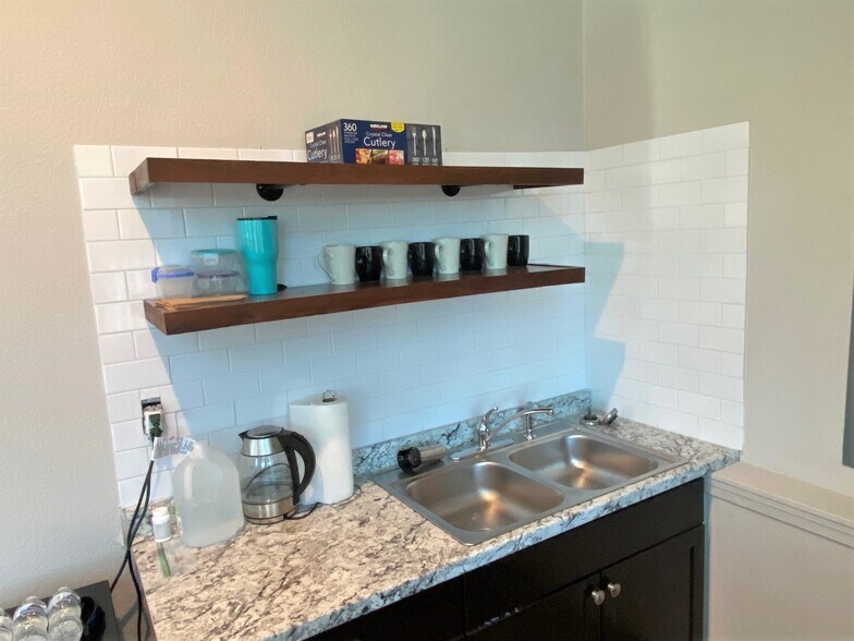 More Photos Of 6262 E Broadway Rd, Mesa Medical For Sale