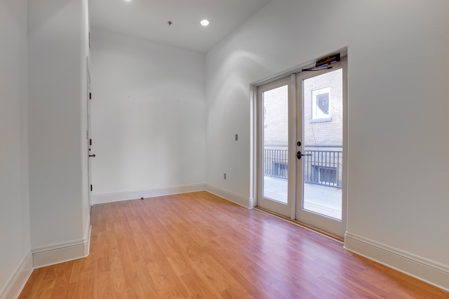 More Photos Of 750 E 9th Ave, Denver Medical For Sale