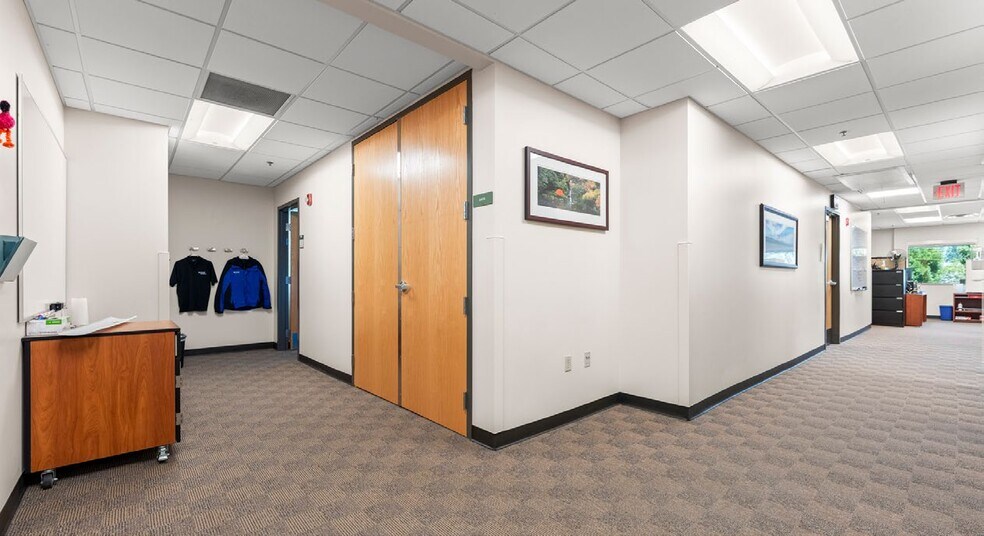 More Photos Of 3300 State St, Salem Medical For Sale