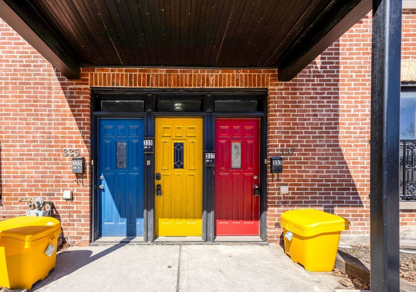 More Photos Of 335-337 St. Patrick St, Ottawa Apartments For Sale