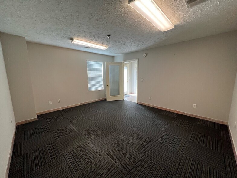 More Photos Of 1238 Sloan St, Murfreesboro Office Residential For Lease