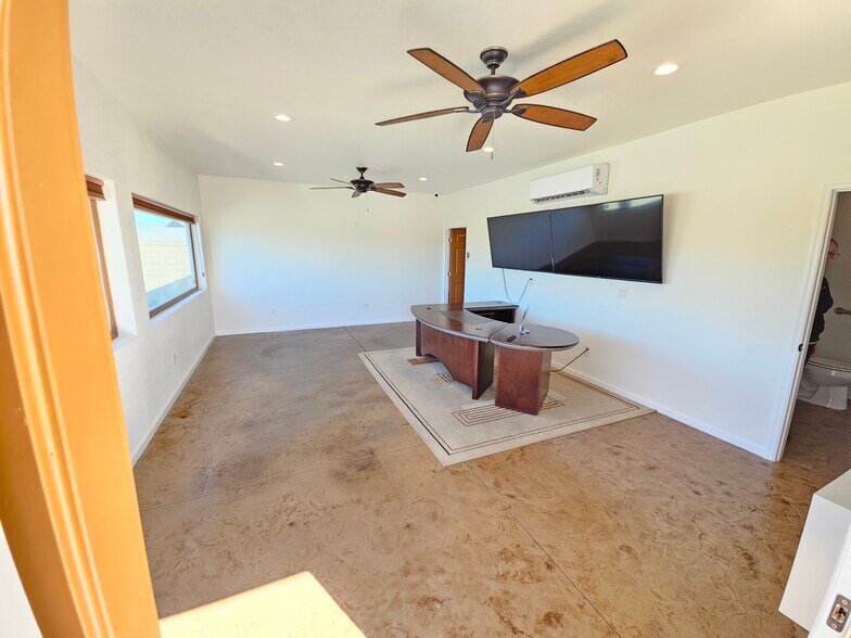 More Photos Of 2601 Laughlin View Dr, Bullhead City Self Storage For Lease