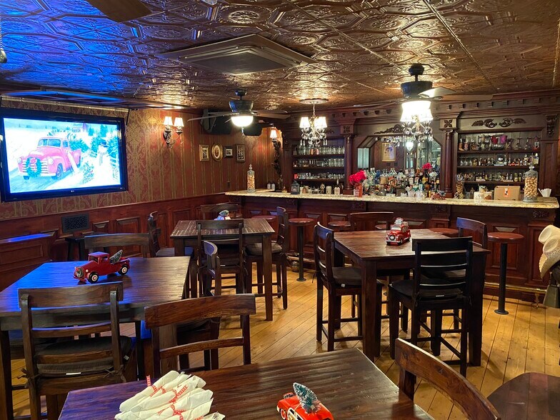 More Photos Of 9181 Commerce Center Cir, Highlands Ranch Self Storage For Sale