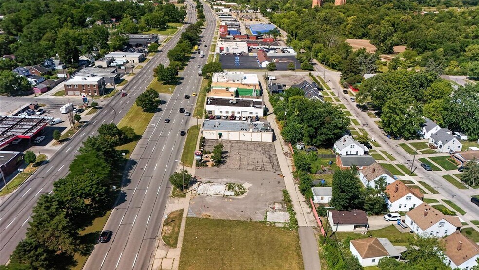 More Photos Of 26734 Michigan Ave, Inkster Freestanding For Sale