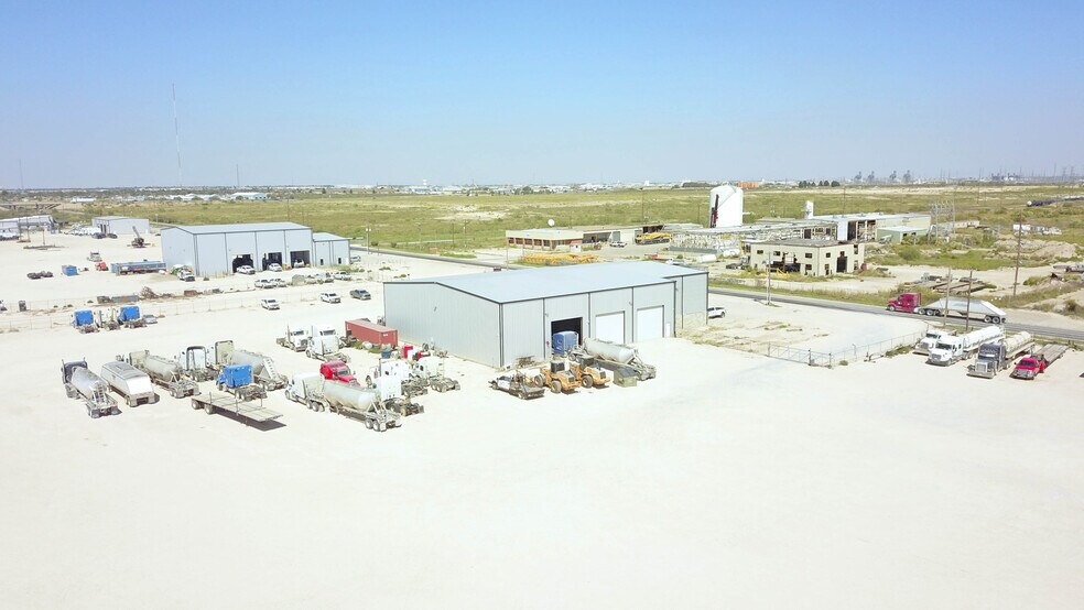 More Photos Of 2250 Dixie Blvd, Odessa Industrial For Sale