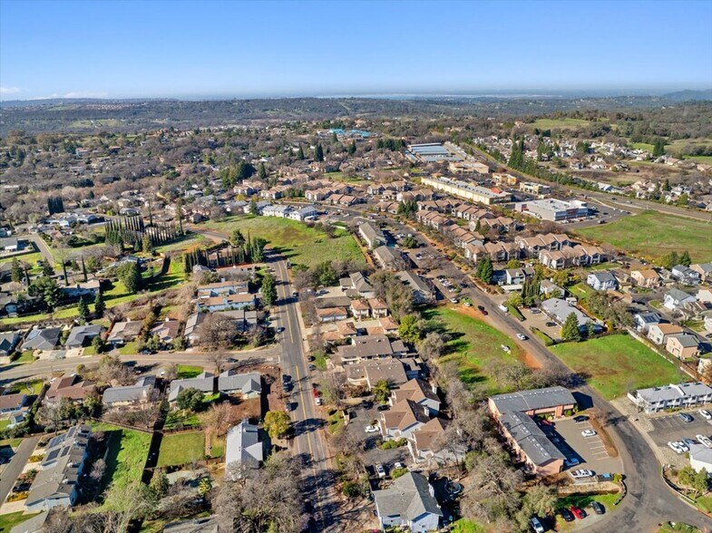 More Photos Of 3337 La Canada Dr, Cameron Park Apartments For Sale