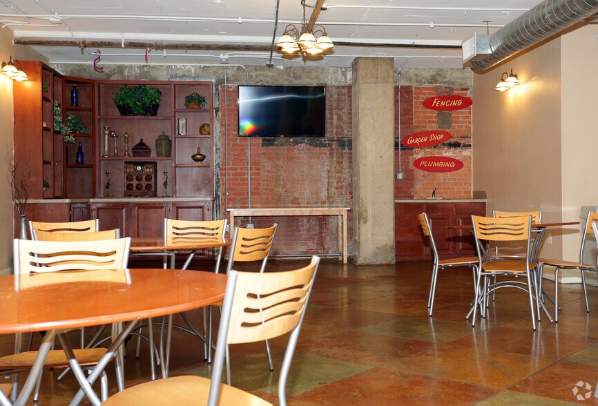 More Photos Of 1505 S Lamar St, Dallas Apartments For Lease