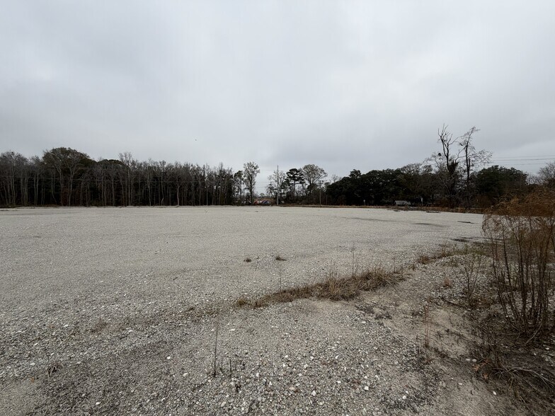 More Photos Of 100 Distribution Dr, Savannah Land For Sale