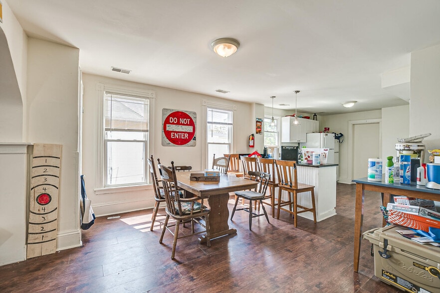 More Photos Of 173 Hamilton St, New Brunswick Specialty For Sale