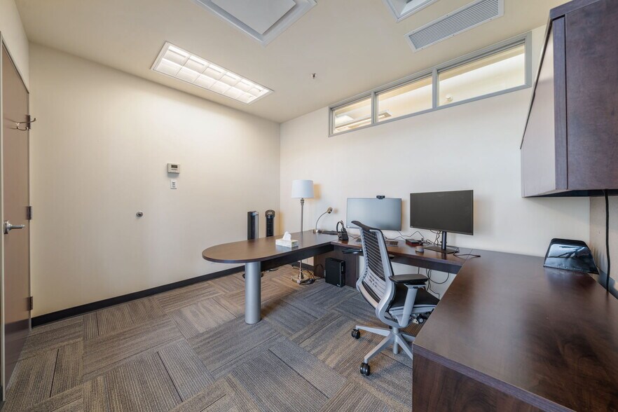 More Photos Of 388 Harbour Rd, Victoria Storefront Retail Office For Sale