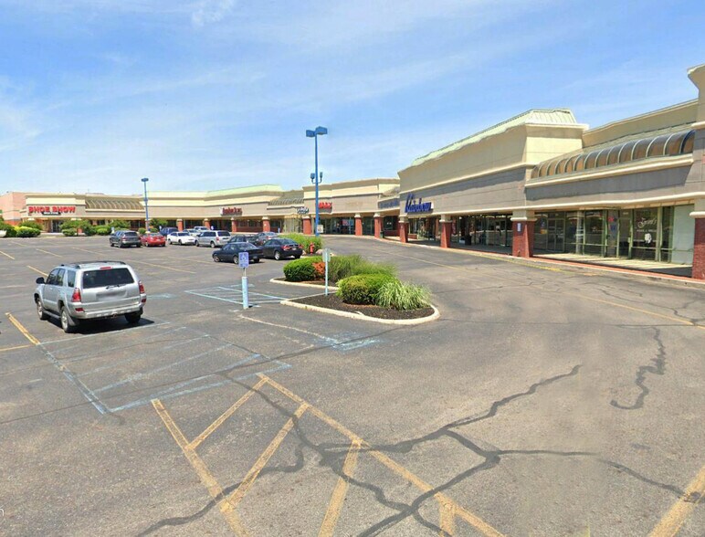 More Photos Of 3630 Soldano Blvd, Columbus Unknown For Lease