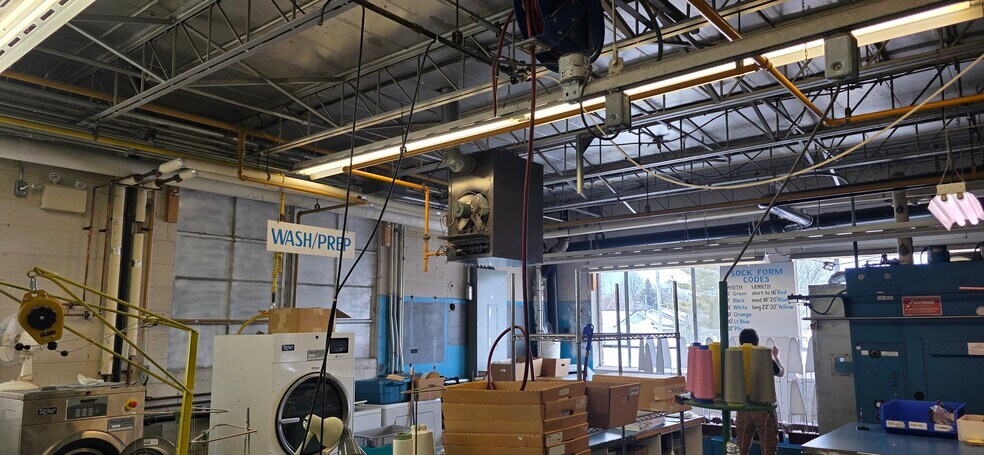 More Photos Of 39 E Davis St, Quinte West Industrial For Sale