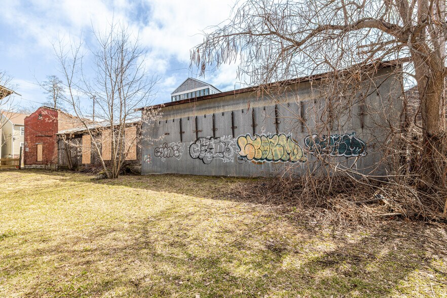 More Photos Of 357 Columbia St, Hudson Warehouse For Sale