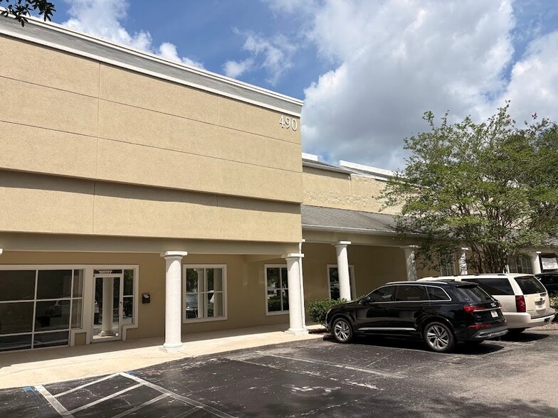 More Photos Of 490 NW 60th St, Gainesville General Retail For Lease