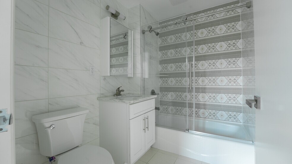 More Photos Of 9501 37th Ave, Flushing Apartments For Sale