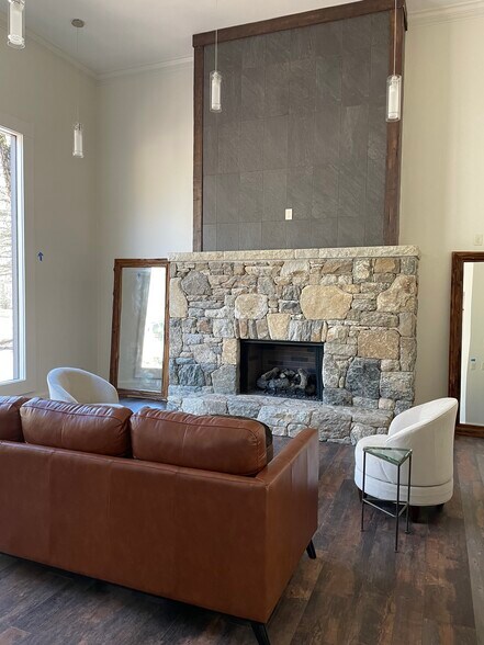 More Photos Of 70 Sapphire Valley Rd, Sapphire Apartments For Sale