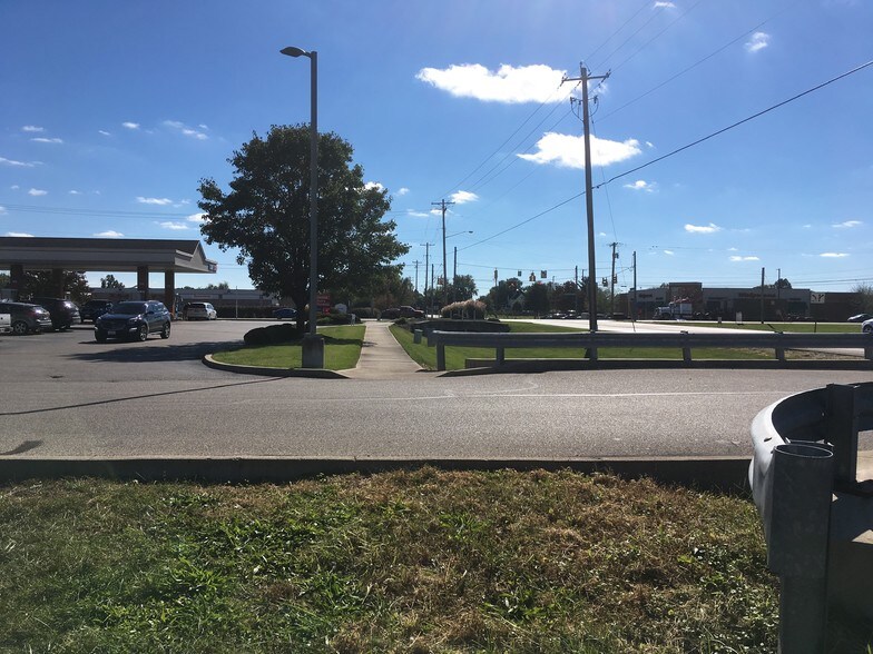 More Photos Of 910 W State St, Trenton Land For Lease