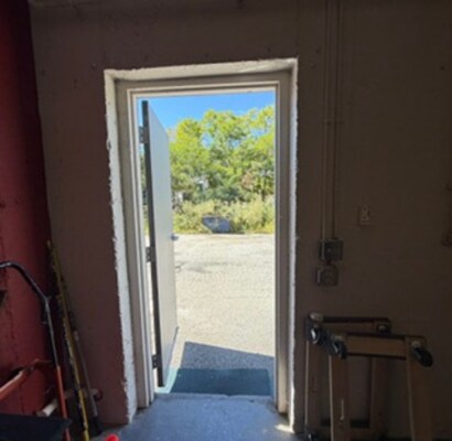 More Photos Of 1794 Bridge St, Dracut Storefront For Lease
