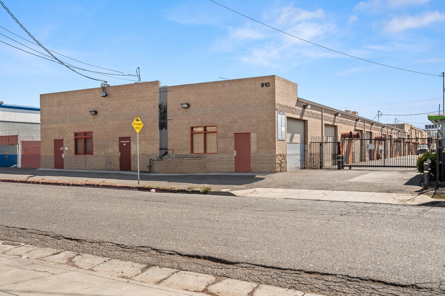 Primary Photo Of 910 81st Ave, Oakland Warehouse For Sale