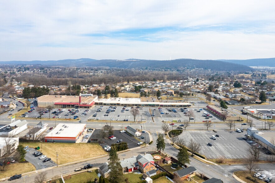 More Photos Of 1802-1880 Stefko Blvd, Bethlehem Unknown For Lease