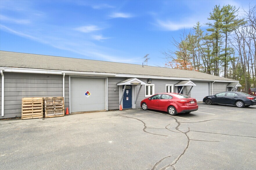 More Photos Of 8 Chestnut Dr, Bedford Office For Sale