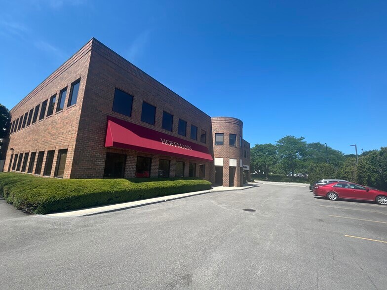 More Photos Of 825 Green Bay Rd, Wilmette Office Residential For Lease