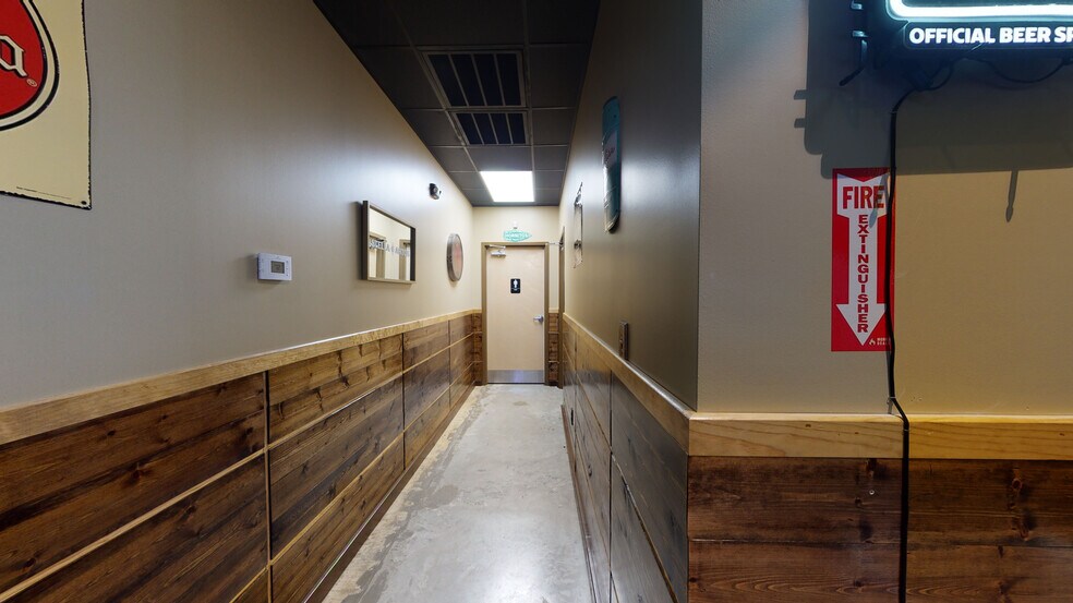 More Photos Of 5111 Common St, Lake Charles General Retail For Lease