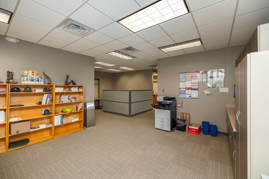 More Photos Of 13203 W 21st Ct N, Wichita Office For Sale