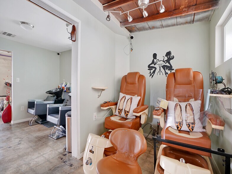 More Photos Of 4124-4126 E Anaheim St, Long Beach Storefront Retail Residential For Sale